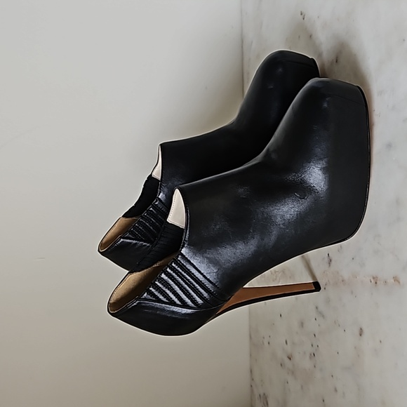 BRIAN ATWOOD: NWT black leather platform ankle boots - Picture 3 of 8